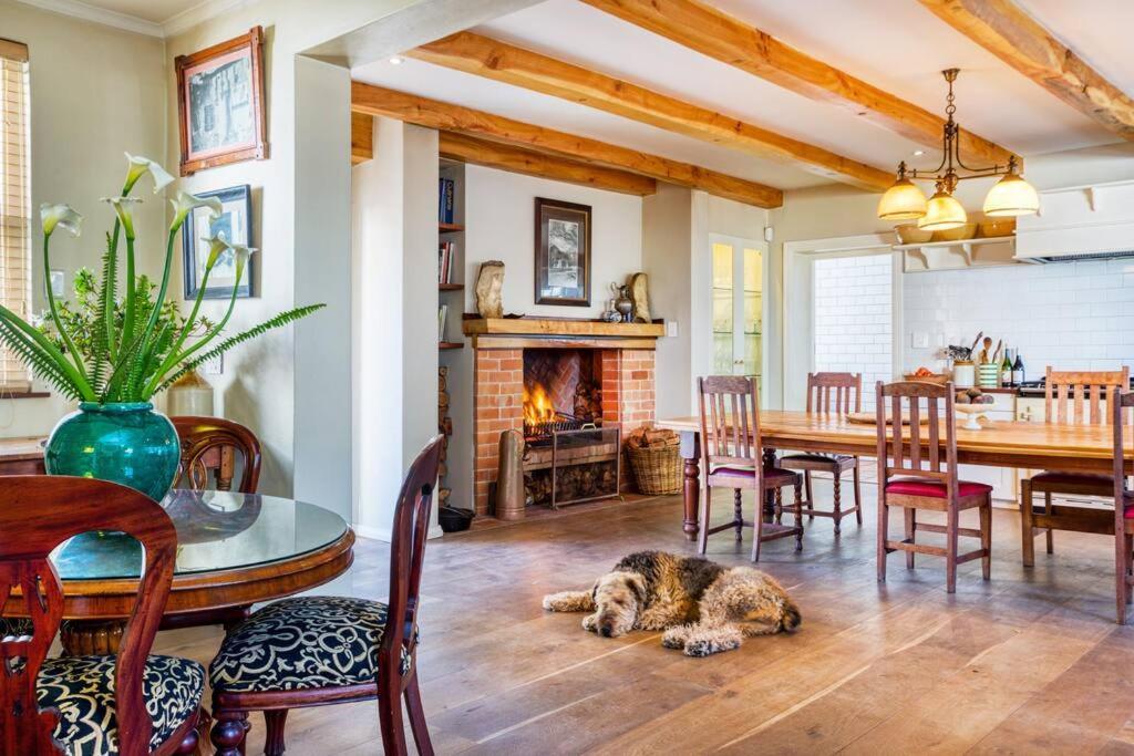 Idyllic Constantia Villa