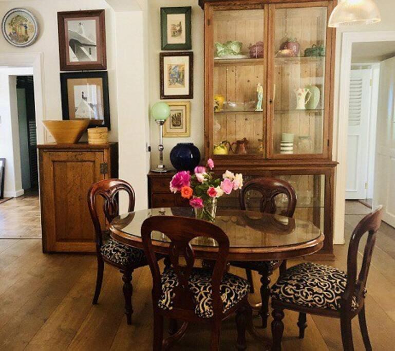 Idyllic Constantia Villa Cape Town